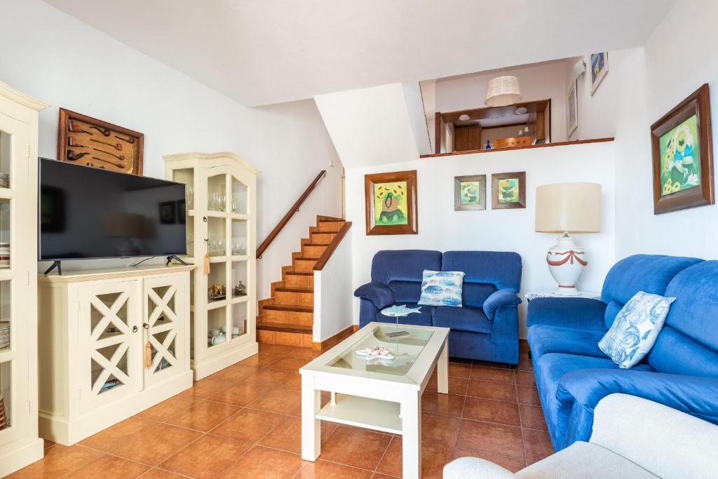 A seating area at Apartamento Ses Arcades 10