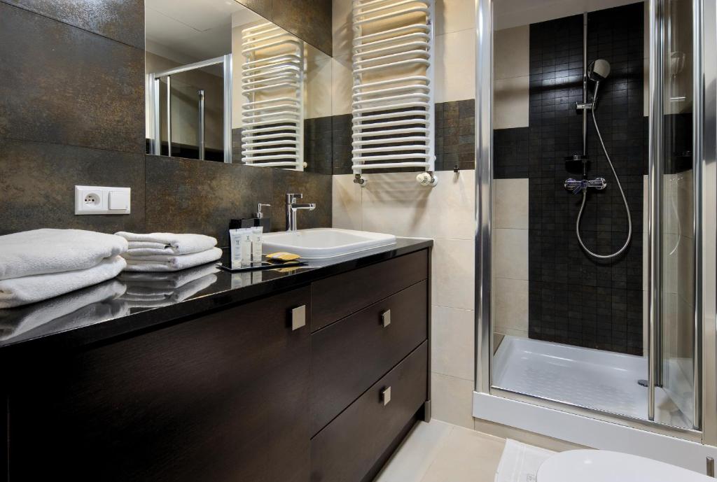 Alibi Apartments - 15