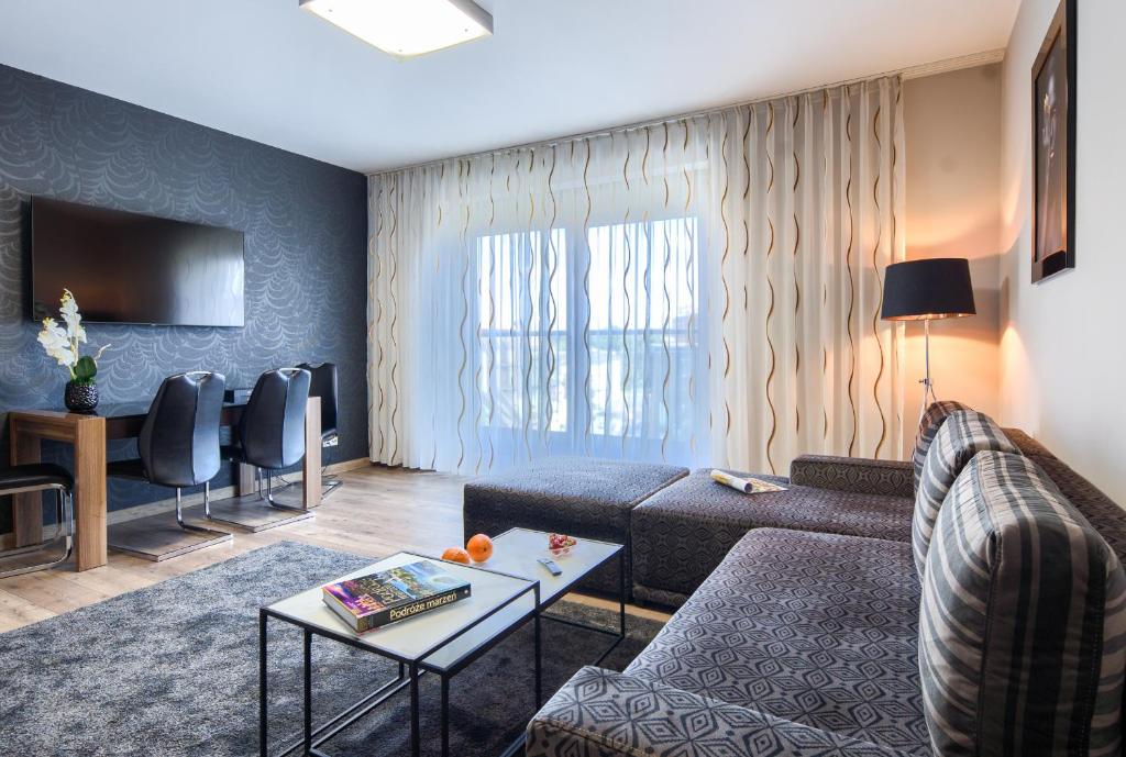 Alibi Apartments - 4