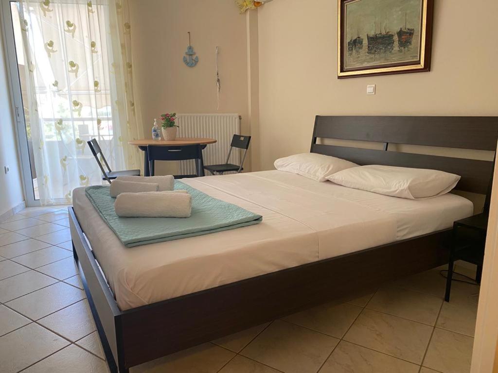 Voodi või voodid majutusasutuse Seaview 2nd flr. apt. next to the beach, wifi,a/c,p/c media. toas