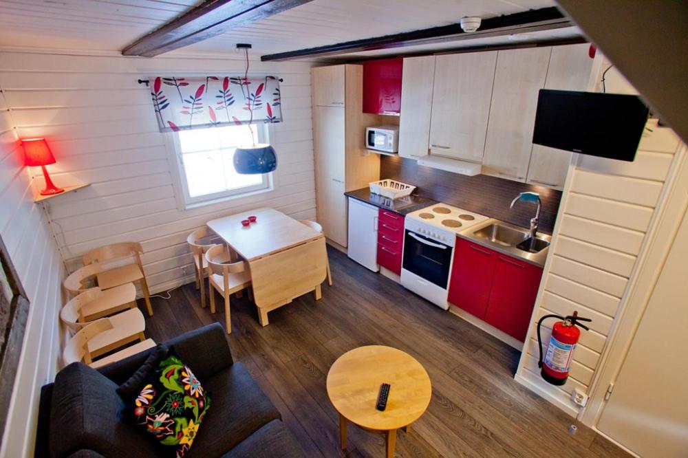 Kuchyň nebo kuchyňský kout v ubytování Hotell Tjamstan Malå