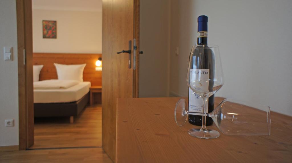 Postel nebo postele na pokoji v ubytování Hotel Heimfeld Restaurant Cafe