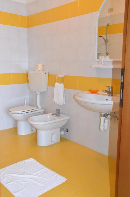 Koupelna v ubytování Hotel Aspe