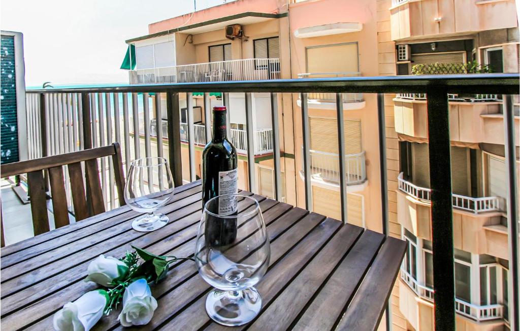 Balkón alebo terasa v ubytovaní Amazing Apartment In Santa Pola