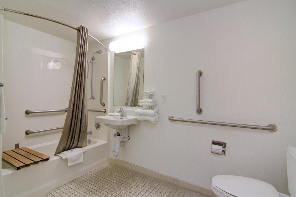 Motel 6 Old town Scottsdale Fashion Square photo