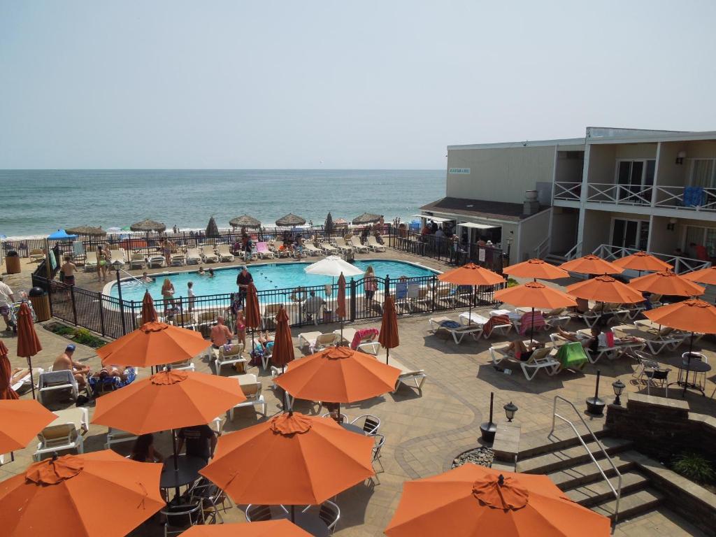 Bazén v ubytování Royal Atlantic Beach Resort nebo v jeho okolí