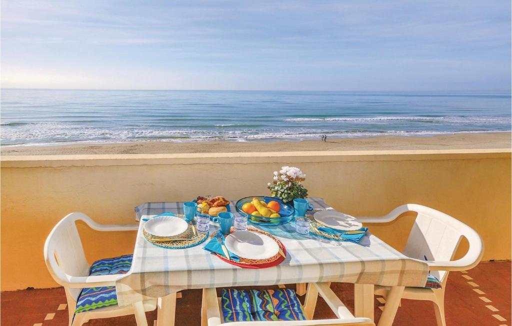 トルヴァイアニカにあるSileneの海辺の食卓