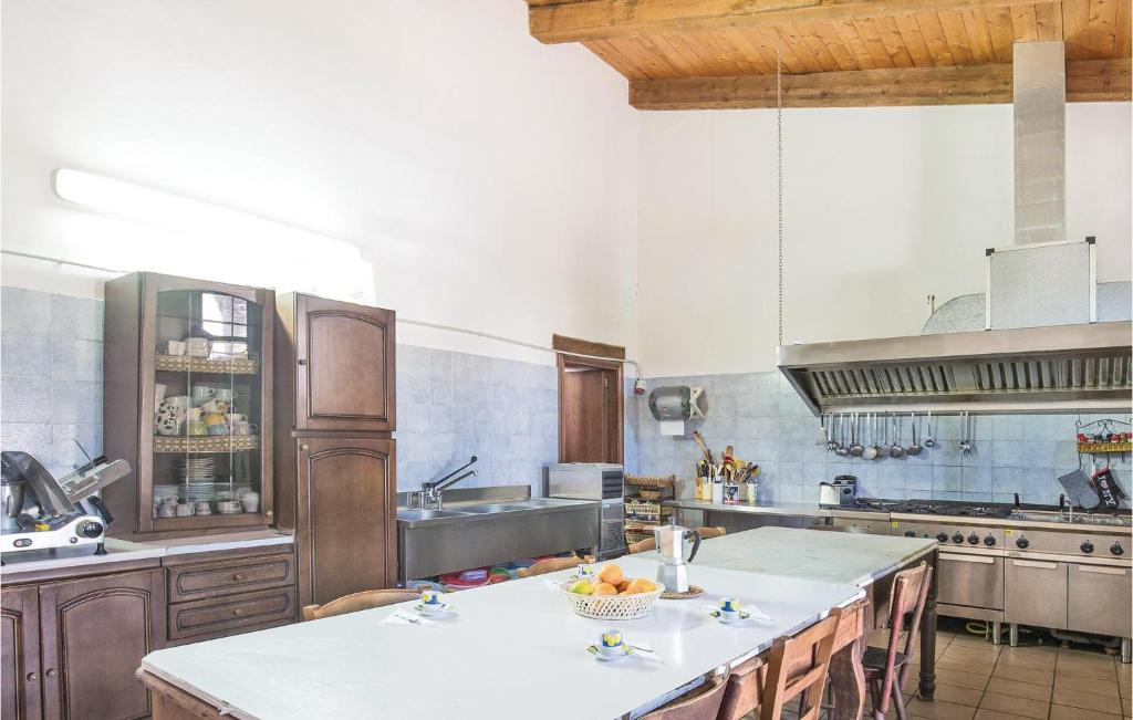 A kitchen or kitchenette at Casale Malena