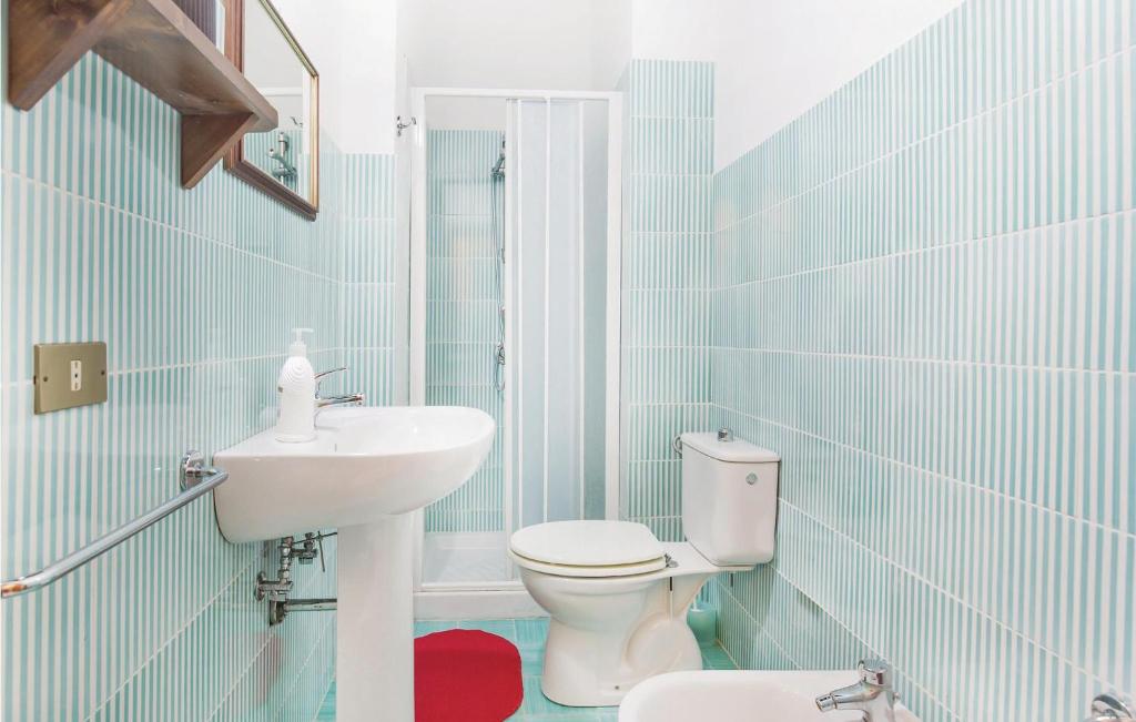 A bathroom at Casale Malena