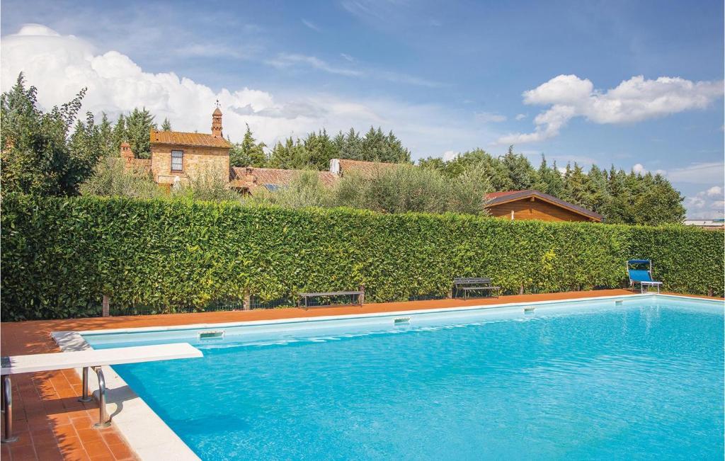 The swimming pool at or close to Colombaia