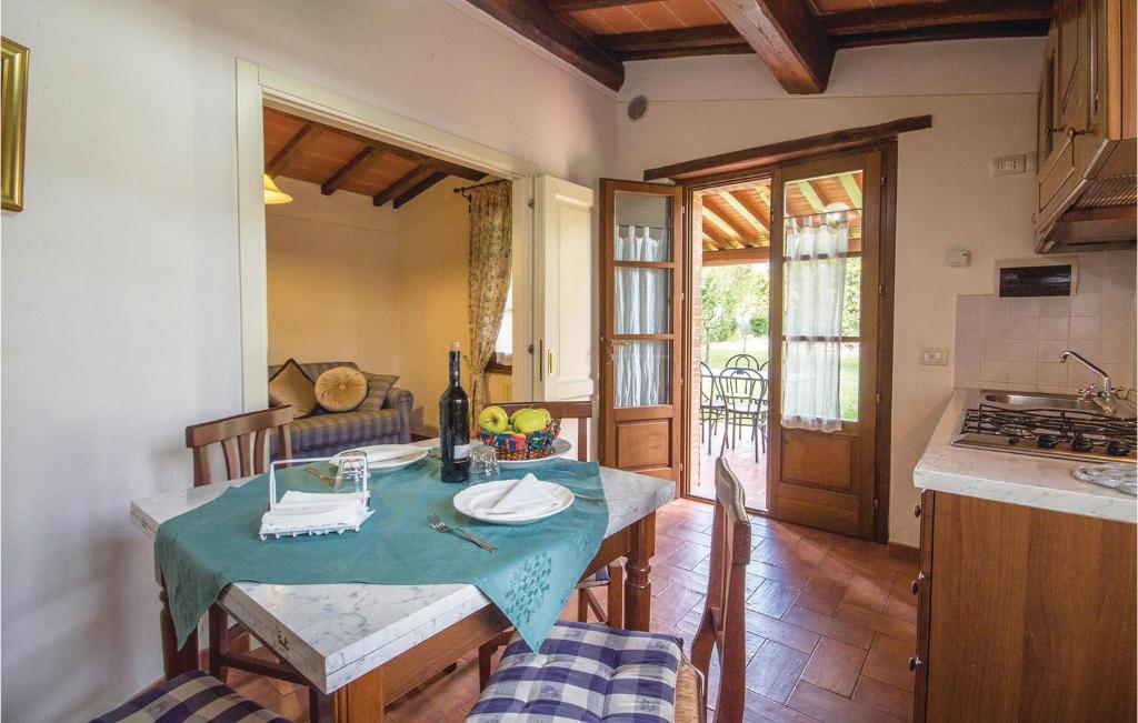 A kitchen or kitchenette at Colombaia