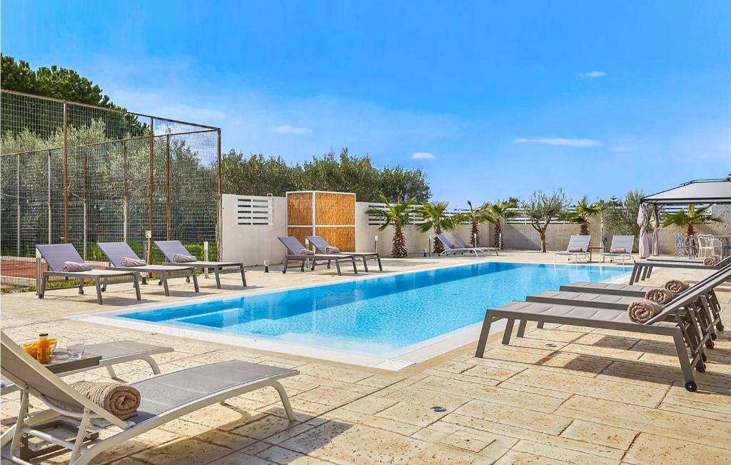 The swimming pool at or close to Villa Natalia