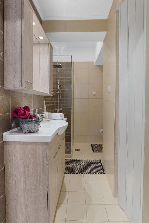 Koupelna v ubytování Nikos Dimitra Luxury Home BY APOKORONAS-VILLAS