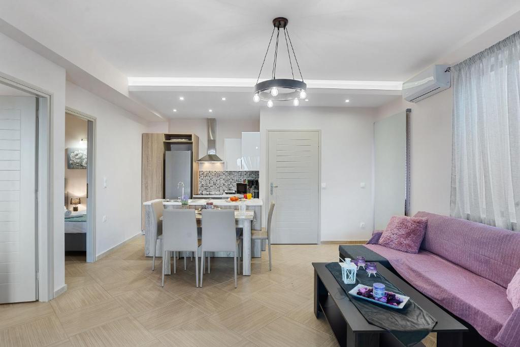 Posezení v ubytování Nikos Dimitra Luxury Home BY APOKORONAS-VILLAS