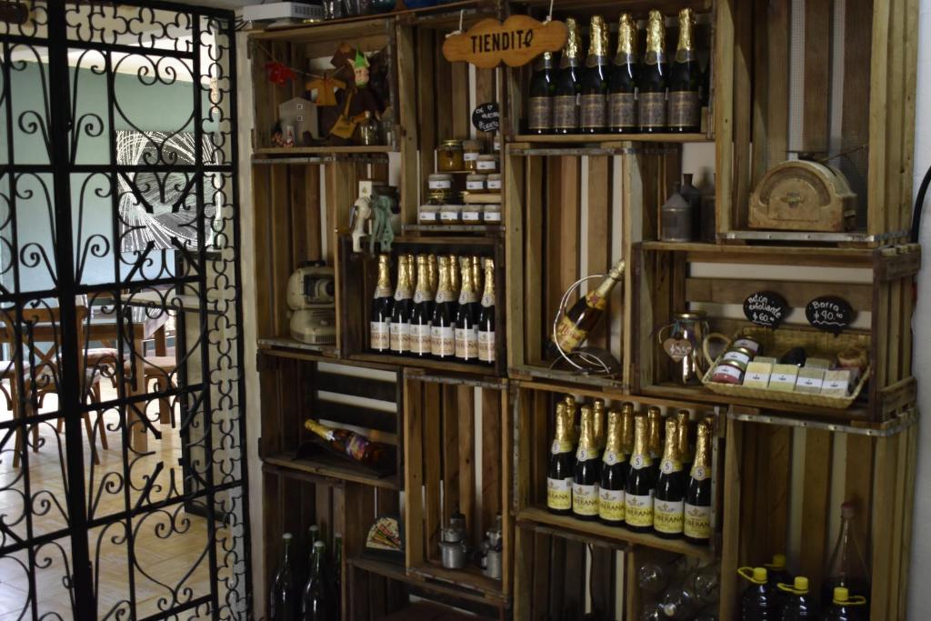 Nápoje v ubytování Finca del Pomar