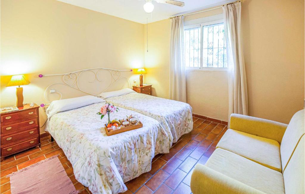 Awesome Home In Tomares With 7 Bedrooms, Outdoor Swimming ...