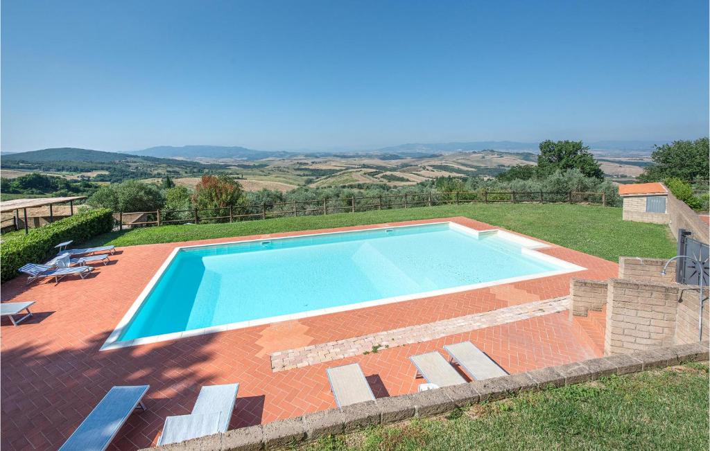 Beautiful home in Montaione with Outdoor swimming pool, WiFi and 2 Bedrooms