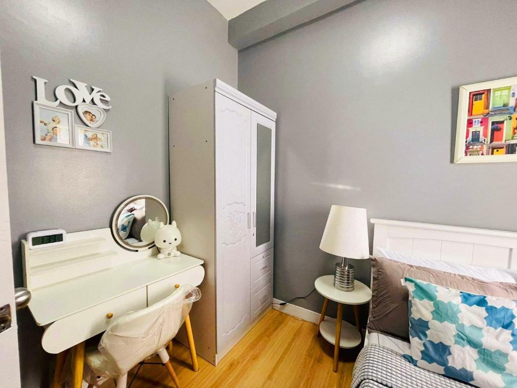 2-Bedroom CK's Corner Staycation Trees Residences