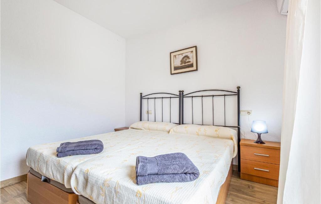 Posteľ alebo postele v izbe v ubytovaní 3 Bedroom Nice Home In Vélez Málaga