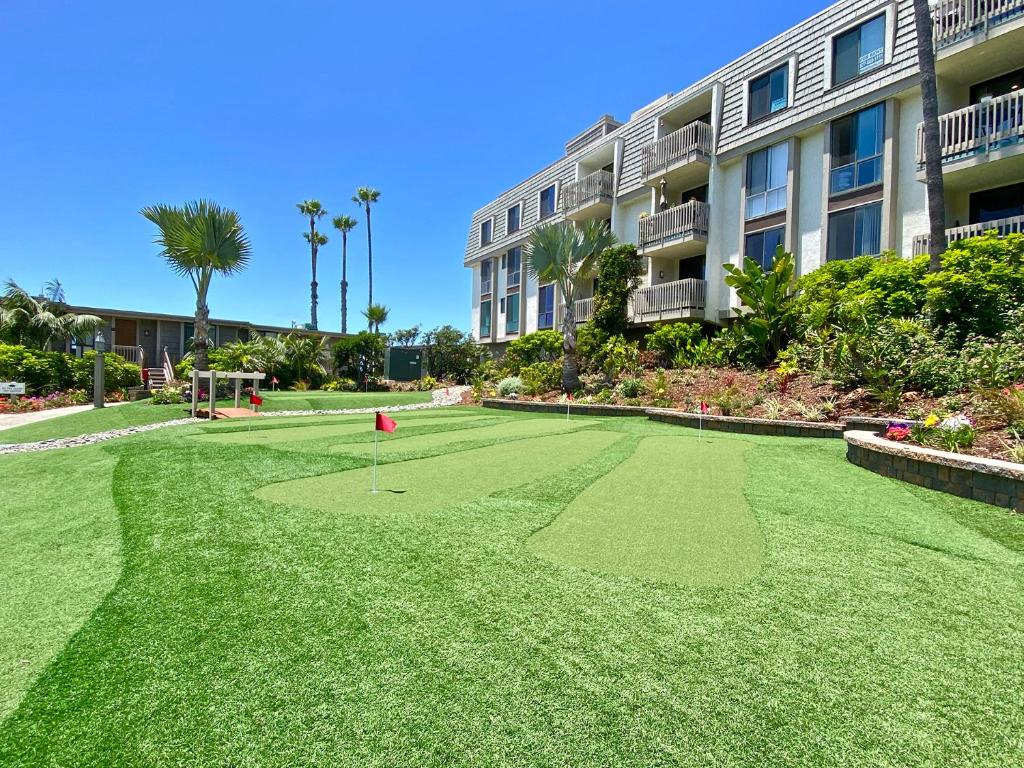 F110 - Sea Pointe, Oceanside (updated prices 2025)