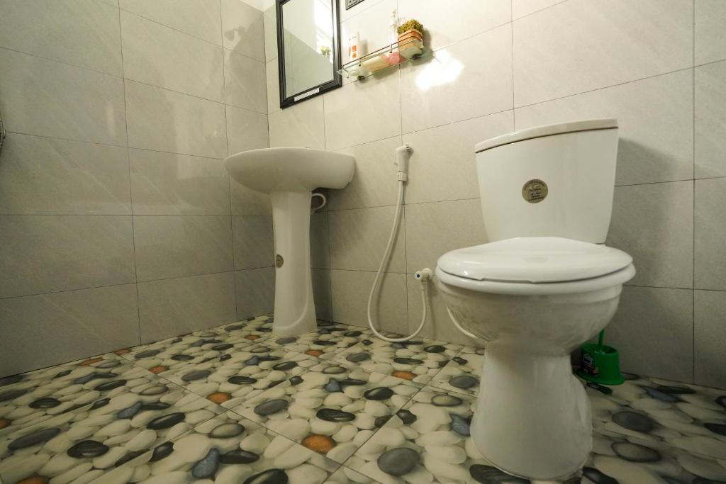 Lilly Palace Villa Guest House - 6