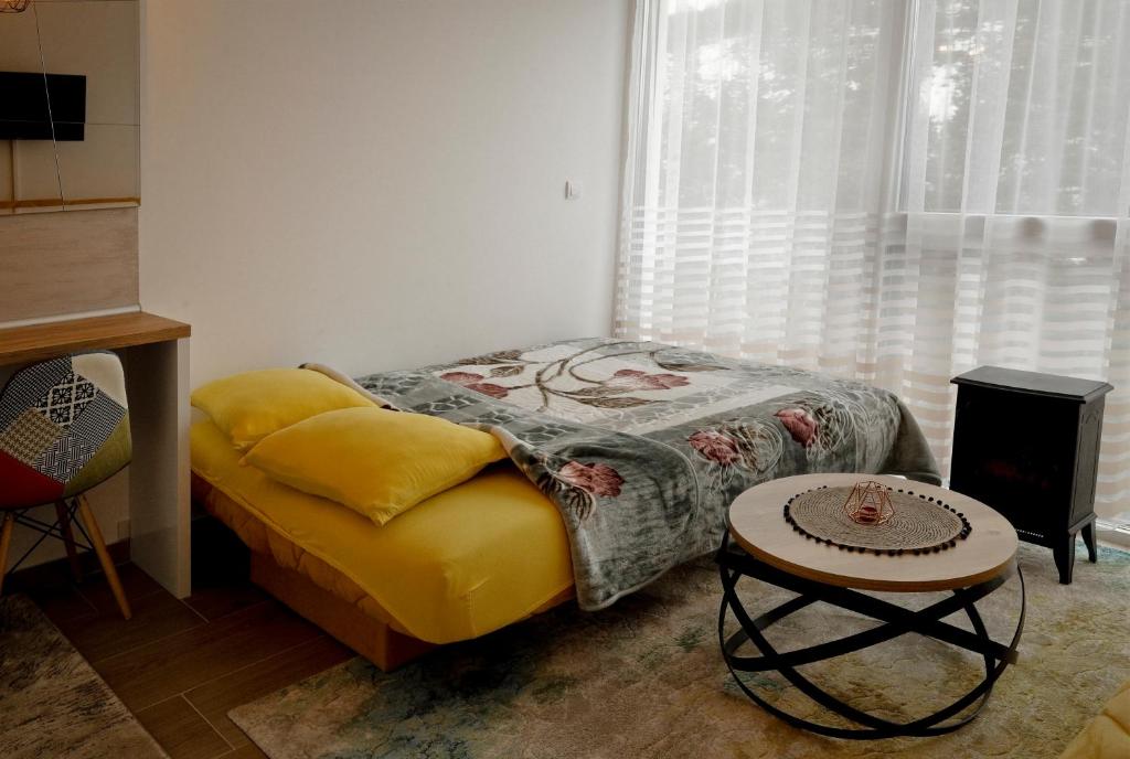 Katil atau katil-katil dalam bilik di Apartman PETICA Divčibare