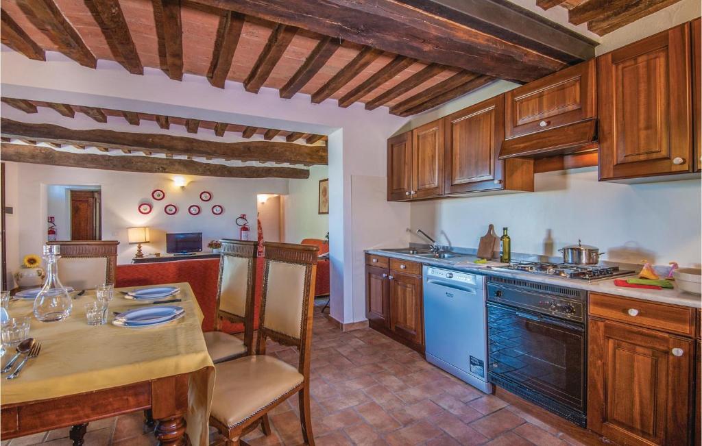 A kitchen or kitchenette at Poggio Napoleone