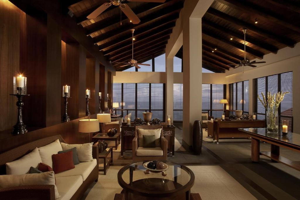 Posezení v ubytování The Leela Kovalam, A Raviz Hotel