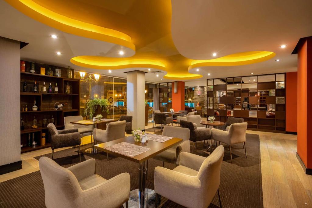 Χώρος καθιστικού στο Sonesta Hotel Cusco