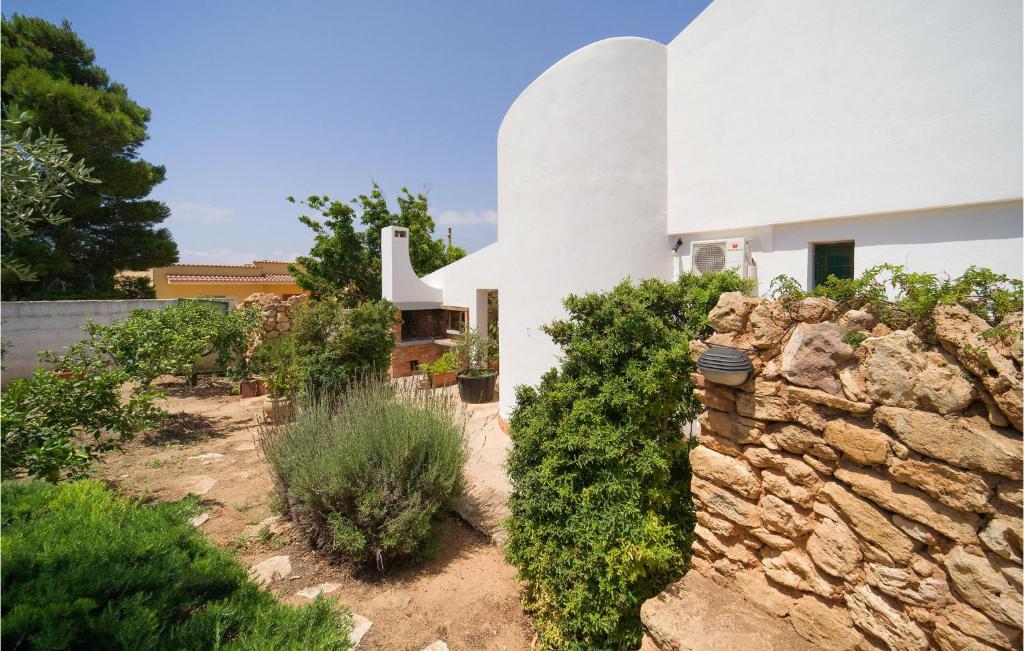 A garden outside Casa Solare
