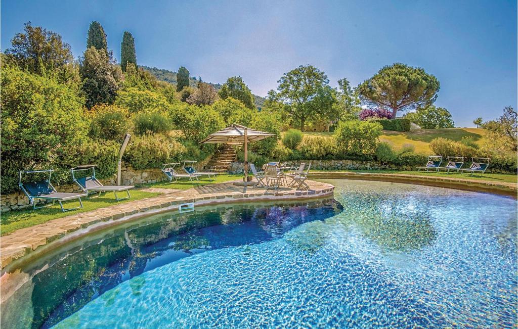 Bazen u objektu Beautiful Home In Sarteano -si- With Wifi, Private Swimming Pool And Outdoor Swimming Pool ili u blizini
