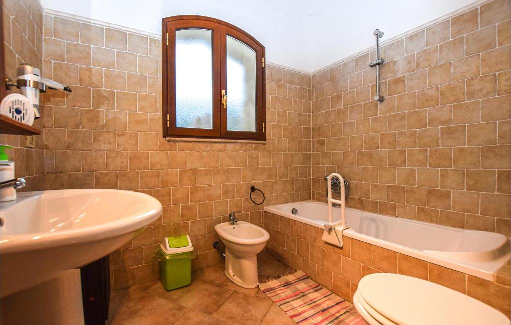 A bathroom at La Casa Di Adamo