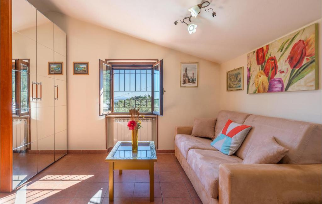 A seating area at Il Casale 59D