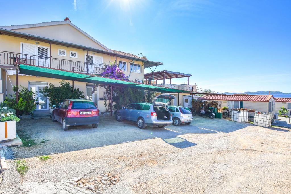 Budova, v ktorej sa apartmán nachádza