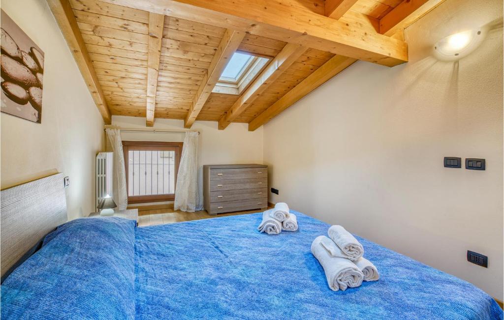 Posteľ alebo postele v izbe v ubytovaní Awesome Apartment In Toscolano Maderno