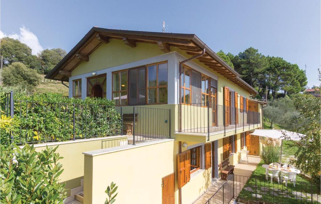 Villa 1