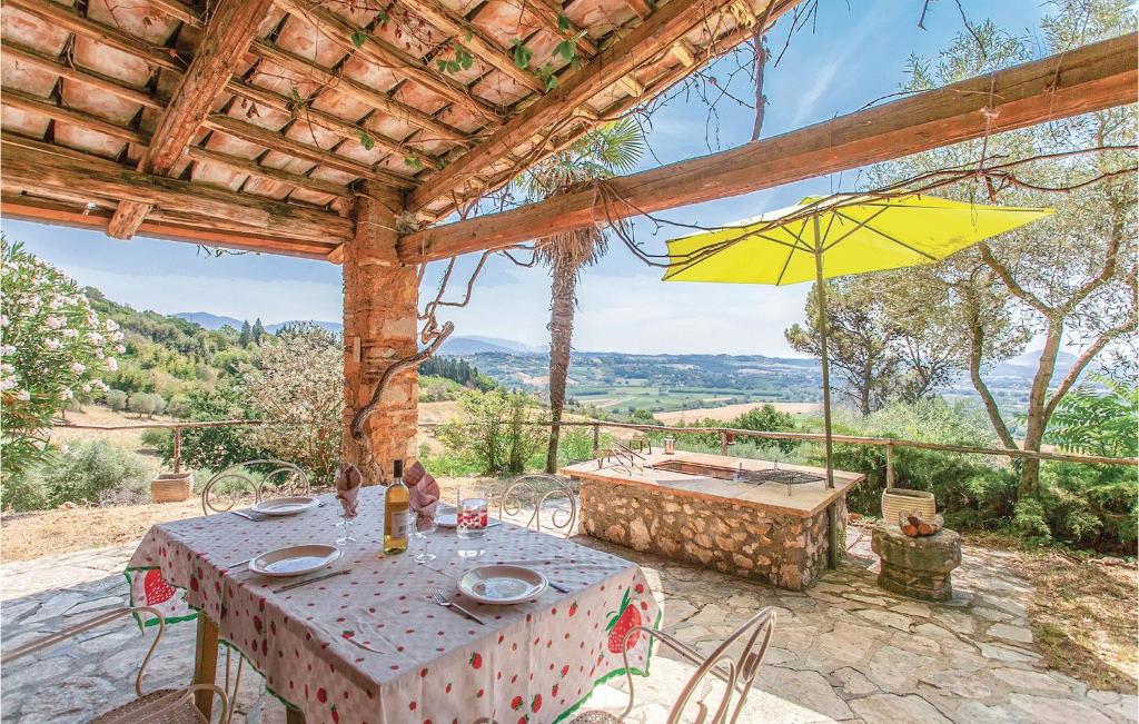 Stunning home in San Vito di Narni TR with 4 Bedrooms, WiFi and Outdoor  swimming pool, San Vito – Prezzi aggiornati per il 2024