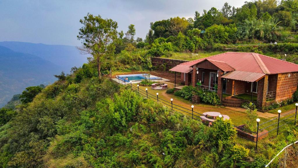Lifeline Villas- Exclusive Valley View Miracle Villa 5bhk Infinity Pool