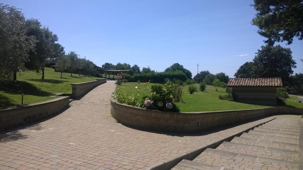 Vonkajšia záhrada v ubytovaní Agriturismo Monte dell'Olmo