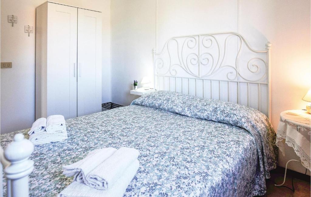 A bed or beds in a room at Villa Andrea
