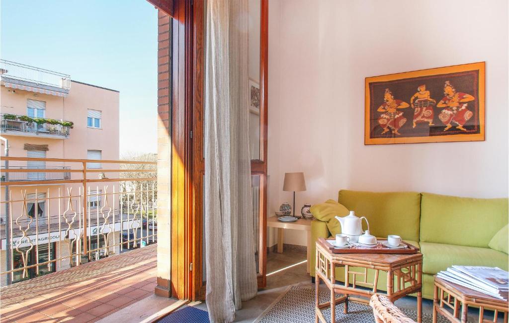 Balkón alebo terasa v ubytovaní Lovely Apartment In Rimini With Kitchen