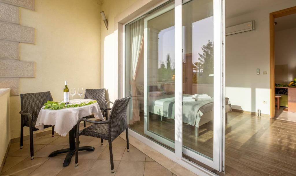 Posedenie v ubytovaní Studio Apartment Brigita