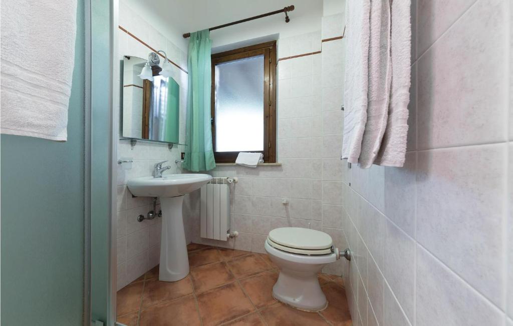 Kúpeľňa v ubytovaní Holiday Home Cornino Tp With Fireplace I