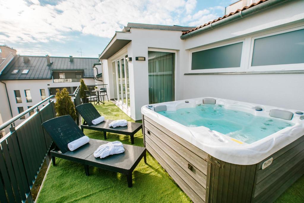 Bazén v ubytování Hotel Auris nebo v jeho okolí