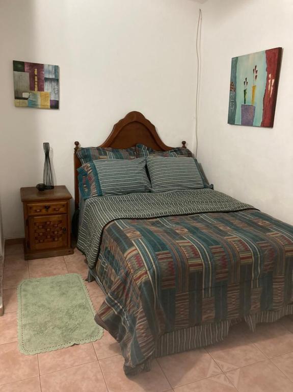Hostal Casa Blanca - Chambre Quadruple Avec Salle De Bain Privée