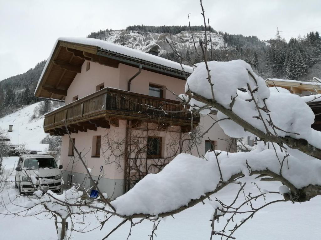 Grünwald Chalet v zimě