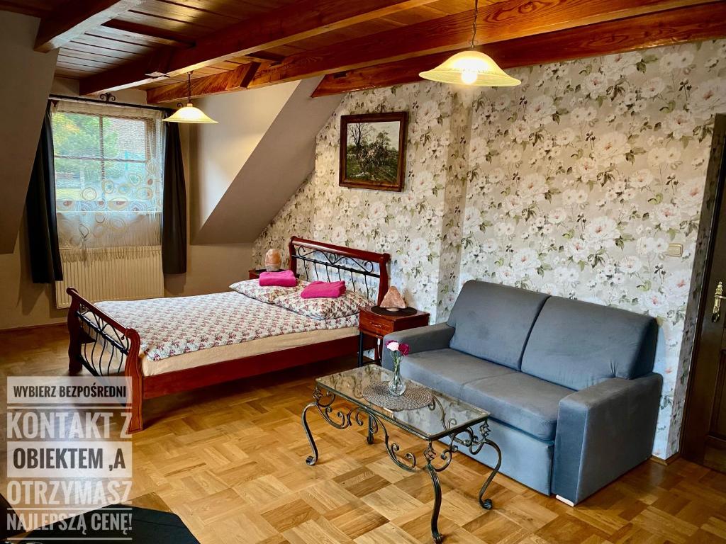 Willa Monika - Deluxe Double Room With Balcony