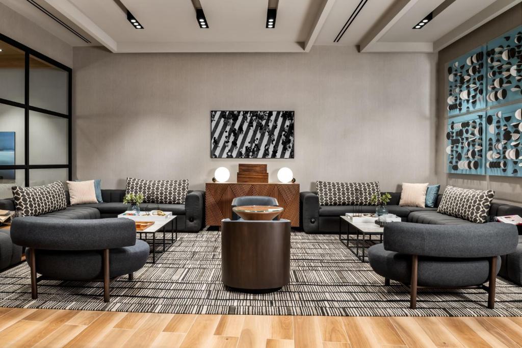 Posezení v ubytování Sheraton Gateway Hotel in Toronto International Airport