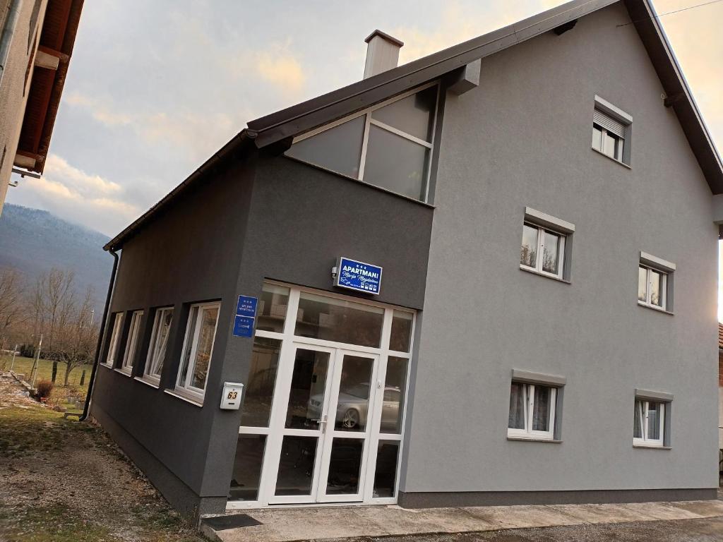 Budova, kde se apartmán nachází