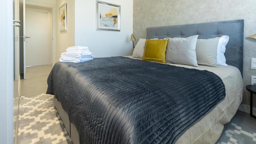 Apartment Duplex Mattil, Estepona, Spain - Booking.com
